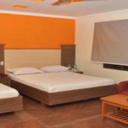 Hotel Pams Mayiladuthurai Eksteriør bilde