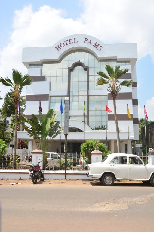 Hotel Pams Mayiladuthurai Eksteriør bilde