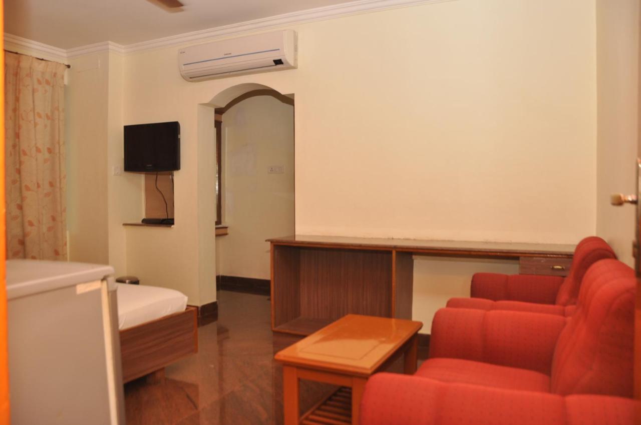 Hotel Pams Mayiladuthurai Eksteriør bilde