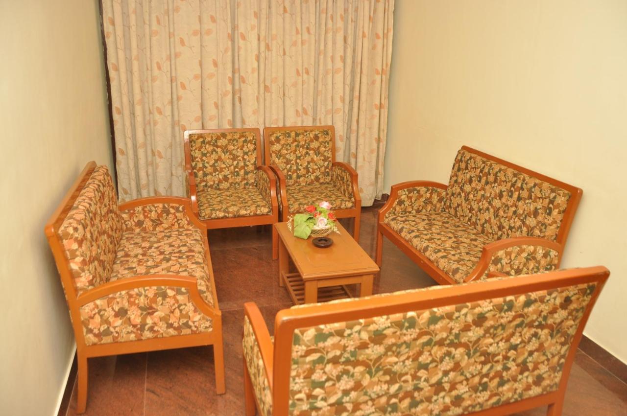 Hotel Pams Mayiladuthurai Eksteriør bilde