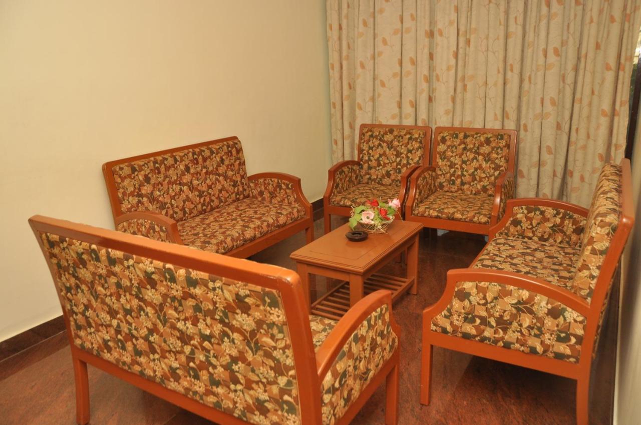 Hotel Pams Mayiladuthurai Eksteriør bilde