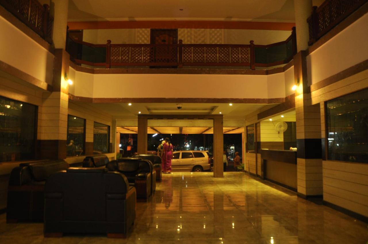 Hotel Pams Mayiladuthurai Eksteriør bilde