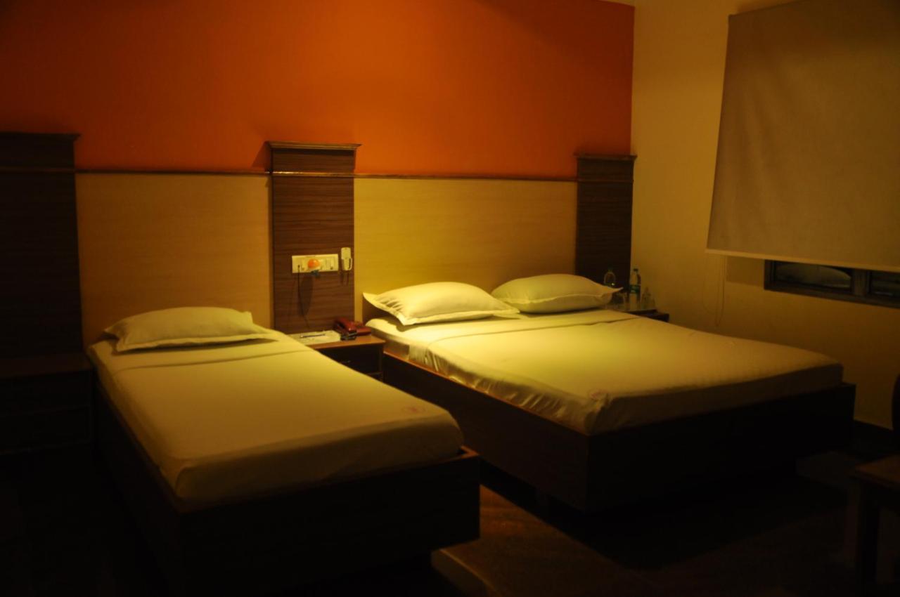 Hotel Pams Mayiladuthurai Eksteriør bilde