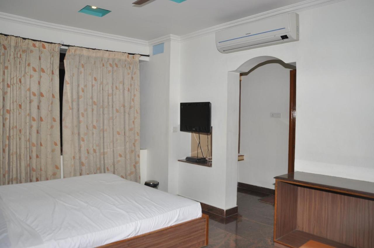 Hotel Pams Mayiladuthurai Eksteriør bilde