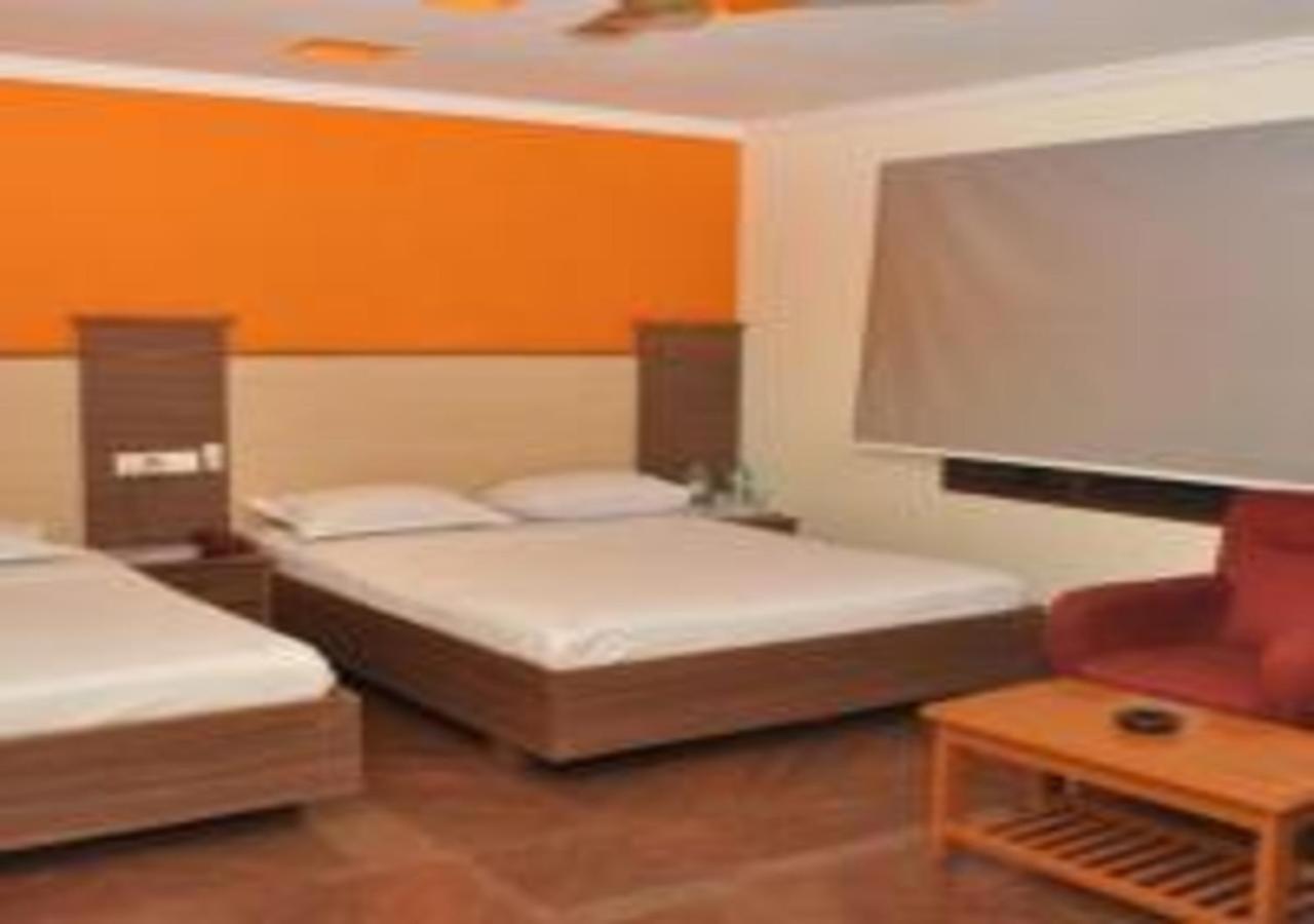 Hotel Pams Mayiladuthurai Eksteriør bilde